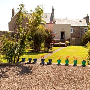 East Neuk Haven - delightful seaside apartment