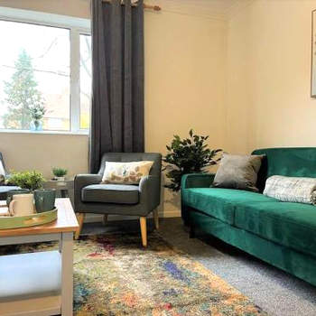 Charming 3-Bed Home in Bourne
