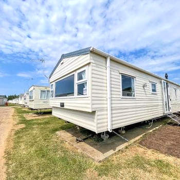 Lovely 8 Berth Caravan At Manor Park Nearby Hunstanton Beach 23107s