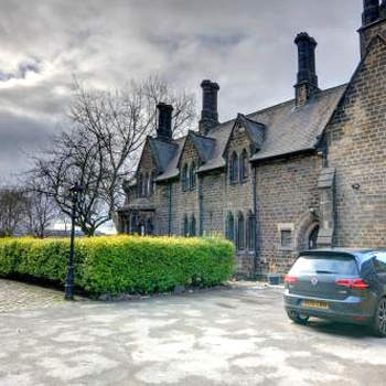 The Old Vicarage - Secure Parking, Fast WiFI, Garden