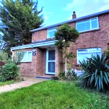 4 Bedroom 4 En Suite House Close to A5 & Whipsnade