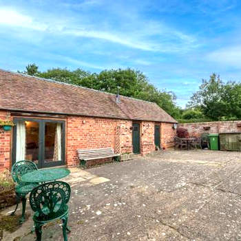 Pass the Keys Cosy and romantic barn with countryside views