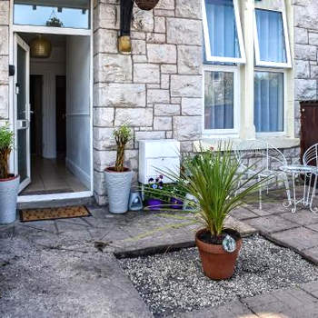 Rhiw Bank Apartment