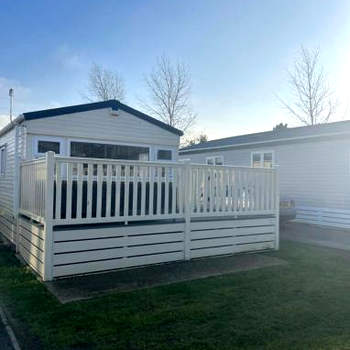 Lovely 2-Bed Cabin in Birchington