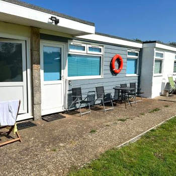 2 Bedroom Chalet SB22, Sandown Bay, Isle of Wight, Dog Friendly