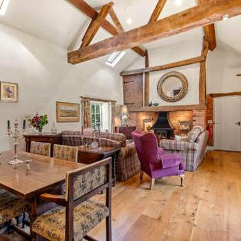 Horseshoe Cottage Farm with Hot Tub