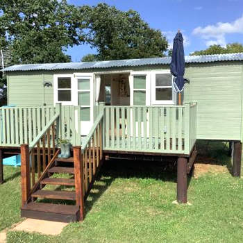 Muffins Meadow Shepherds Hut