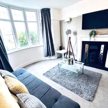 Impeccable 3-Bed House in Nottingham