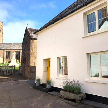 a stunning and cosy character cob cottage c1750