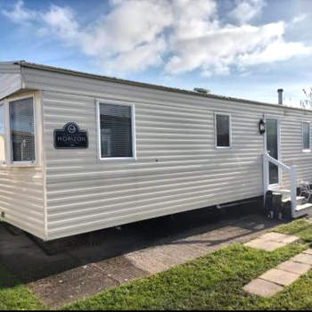 Caravan Lyon’s Robin Hood Rhyl tp70