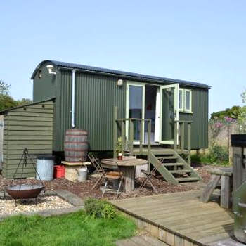 Twin Barn Shepherd’s Huts