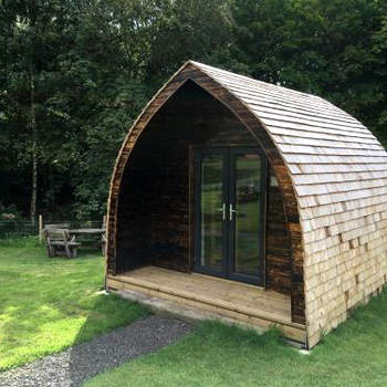 CEDAR CAMPING POD