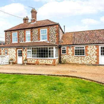 5 Bed in Thornham KT028