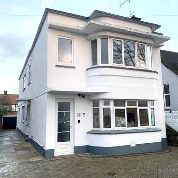 Coastal Haven in Leigh-on-Sea