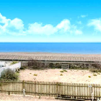 Modern 2BR w sea views beach access