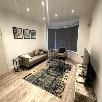 Leicester Serviced Accomodation with Free Sky and BT Sports