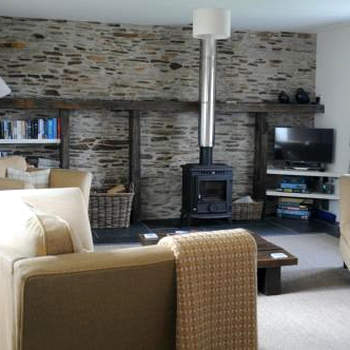 Home Barn Tredinnick, luxury barn near Padstow, Fri-Fri