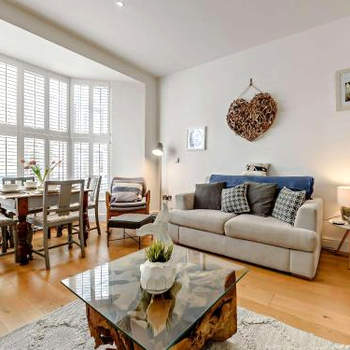 2 Bed in Tenby 91092