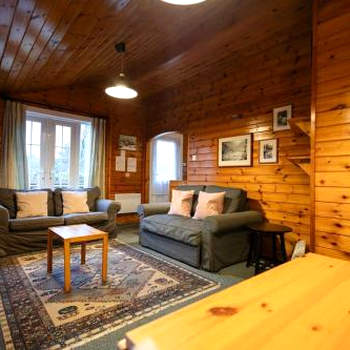 Cozy Log Cabin Retreat in Rural Wales - 2 Bedrooms & Parking by Seren Short Stays