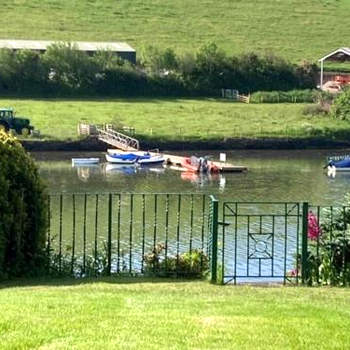 Croak Cottage, Frogmore