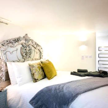 Gorgeous Boutique Flat Sleeps 2 in Lyme Regis