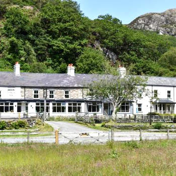 12 Bed in Capel Curig 93368