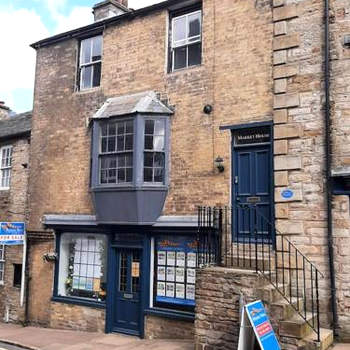 Market House Apartment, Alston