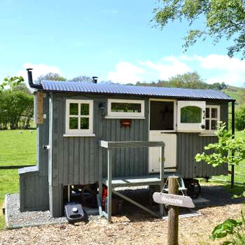 Ty Bach Shepherds Hut