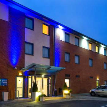 Holiday Inn Express Bedford, an IHG Hotel