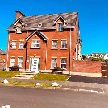 The Grange, Portrush Sleeps 13 6 bedrooms