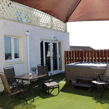 Bunny Meadows Holiday Farmhouse near Carmarthen & Pembrokeshire