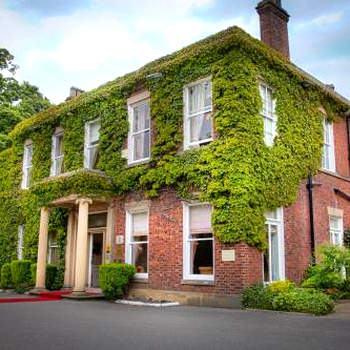 Farington Lodge Hotel