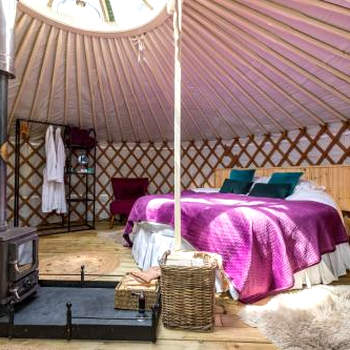 Luxury Yurt with Hot Tub - pre-heated for your arrival