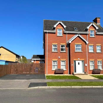 The Grove, Portrush (Sleeps 14) 6 bedrooms.