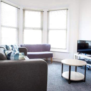 MyCityHaven - Stylish & Flexible Shirehampton Apartment