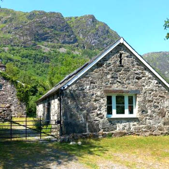 Gesail Barn and Farmhouse