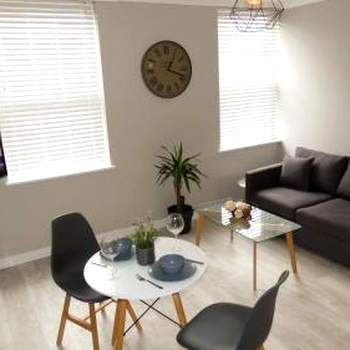 Flat 2 Castle Street Serviced Apartments