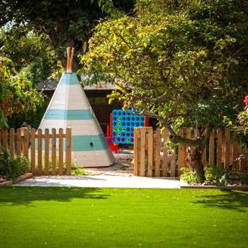 Sea Glimpses with garden, beachhut, parking