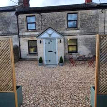 Quirky Cottage - Dogs Welcome - Free 24 hr Cancellation's