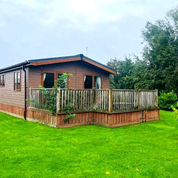 Springwell Lodge With Hot Tub