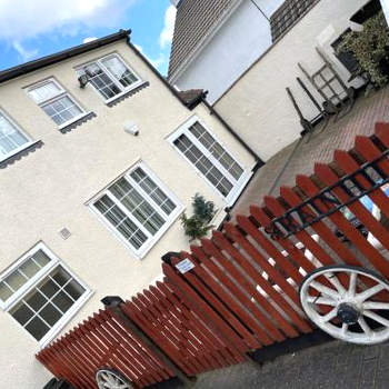 Rain Hill Cottage in Louth