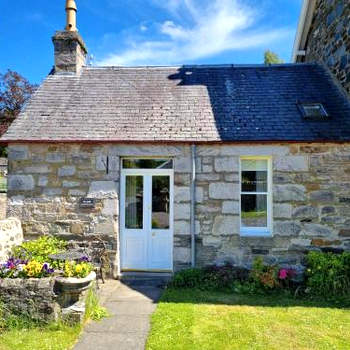 Cosy peaceful one-bedroom cottage in Pitlochry