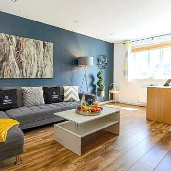 Brookland House with Free Parking, Fast Wifi, Garden and Smart TV with Netflix by Yoko Property