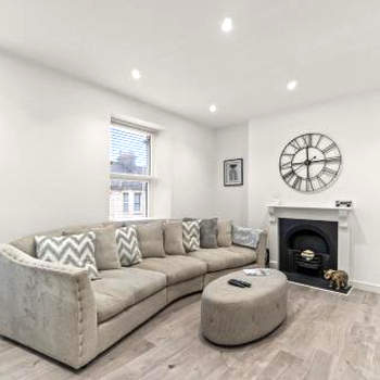 The Grenville - Stunning Spacious Central Plymouth Apartment - Sleeps 4