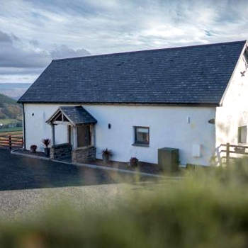 Tyn Llwyn Barn