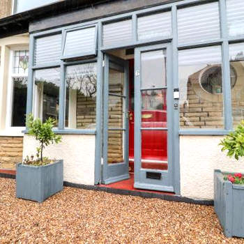 6A Elms Road