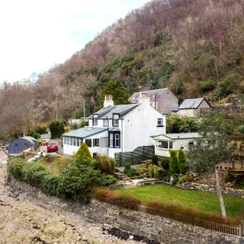 Rossmay House - 4 Bedroom Scottish Villa with waterfront / mountain views