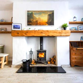 Mermaid Cottage - Wood Burner- by Brighton Holiday Lets