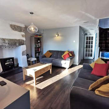 No 8 Snowdonia. 3 Bedroom, sleeps 5. Pets accepted