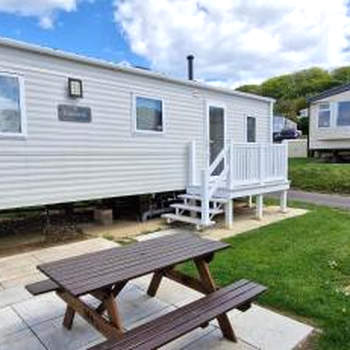 2021 2 Bedroom Deluxe Caravan Sleeps 6 with WI-FI